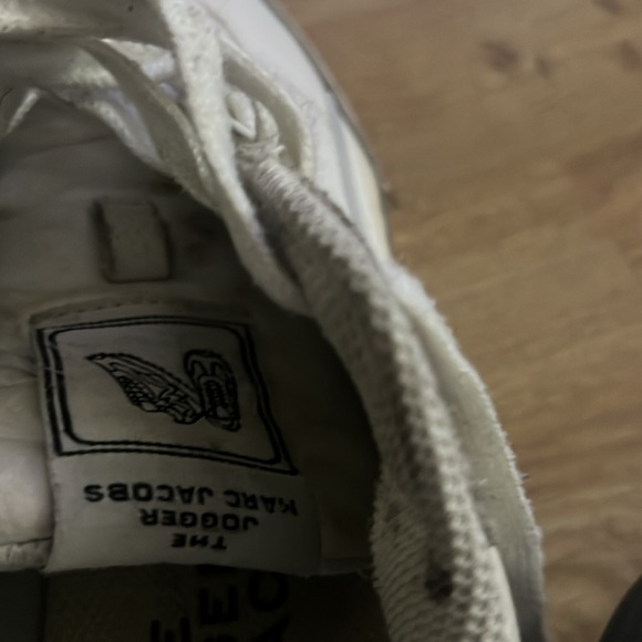 Marc Jacobs The Leather Jogger Sneaker - Picture 9 of 10